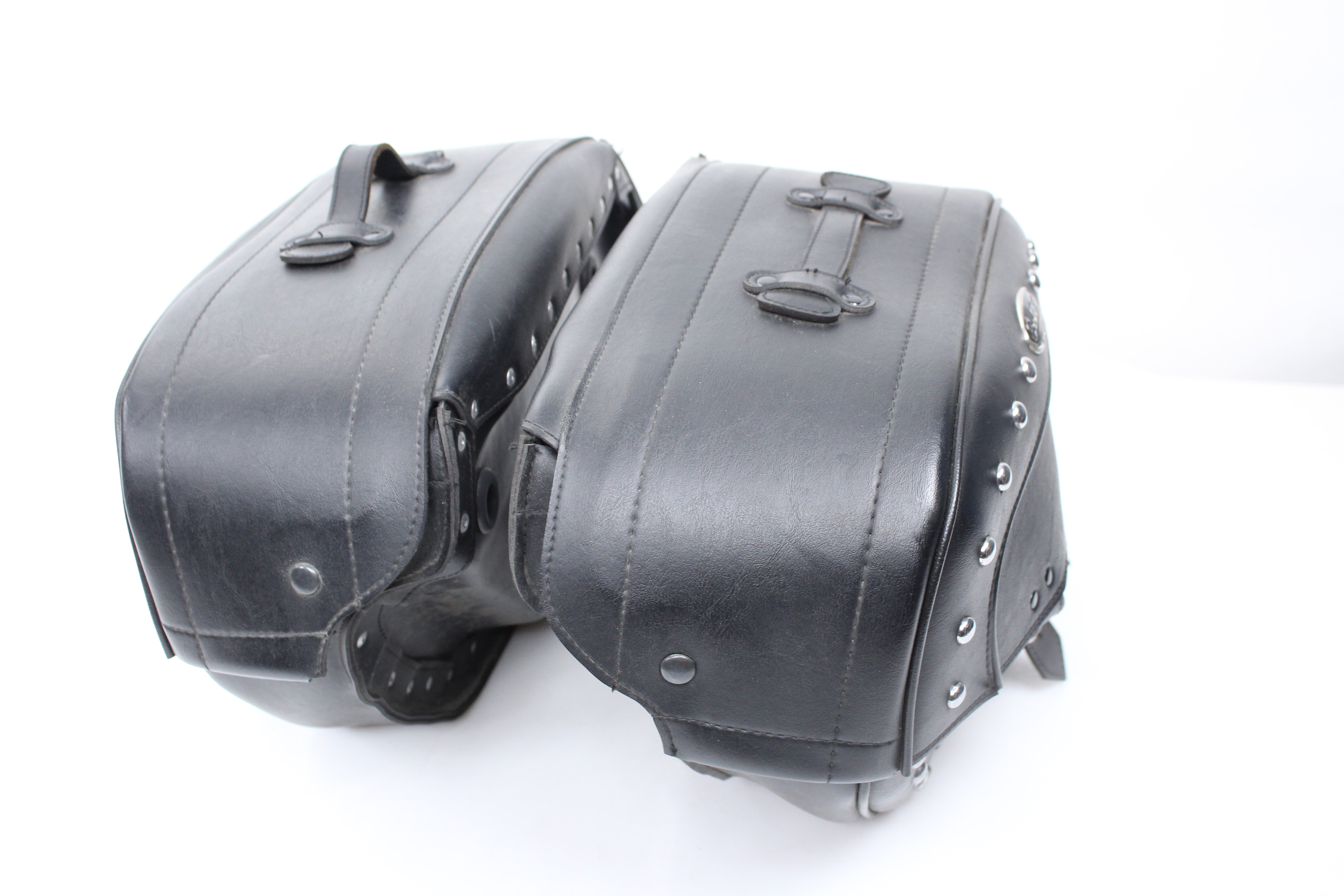 Saddlemen, Saddlemen Saddlebag Leather Studded Stay mount Kawasaki VN1500D/E Vulcan Classic 96-00 VN 1500